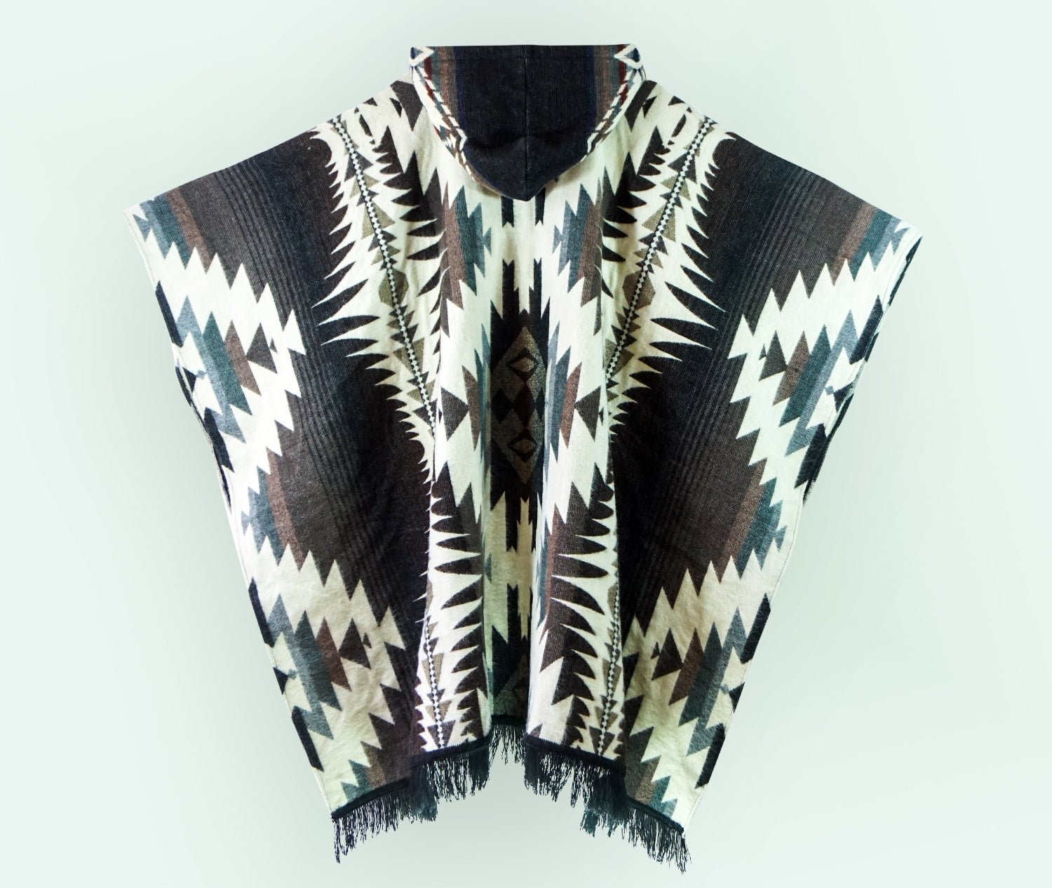 Poncho de Alpaca Artesanal – PACHA - Nina Toledo