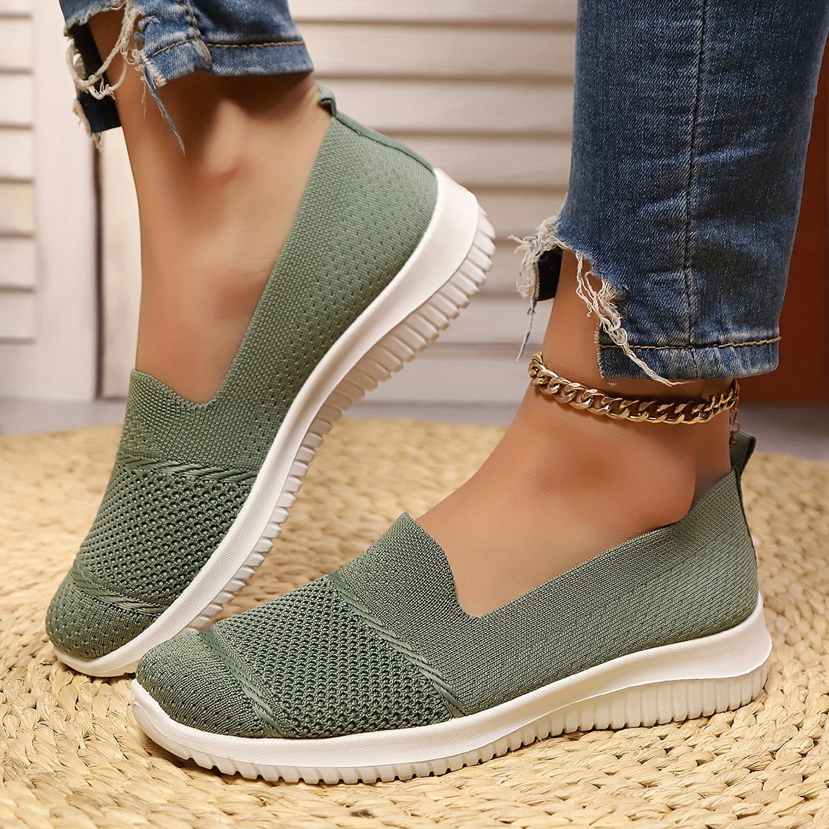 Zapatillas para mujer veraniegas y cómodas – VELOCIA