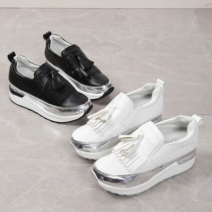 Zapatillas de mujer con plataforma y detalles de flecos – SERALIA