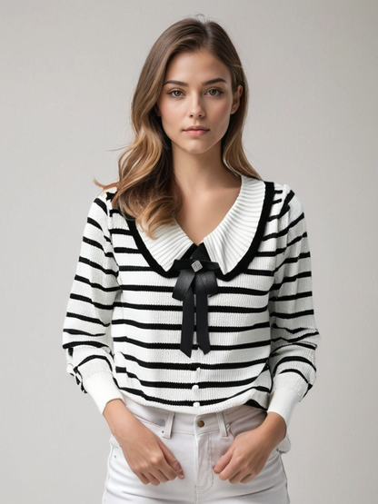 Xenia | Gestreepte Jersey de punto suave con rayas y diseño casual – LUNÉA