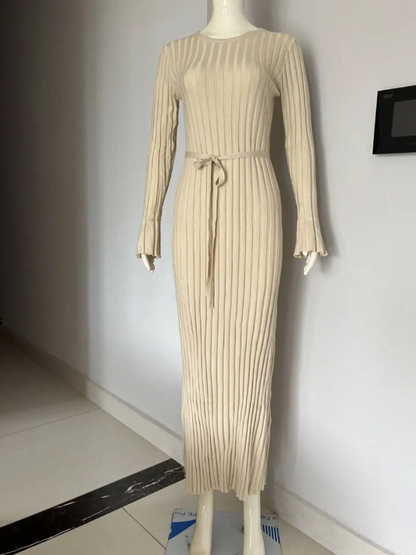 NEUS - Vestido largo ajustado de punto con diseño plisado y tela elástica para mujer