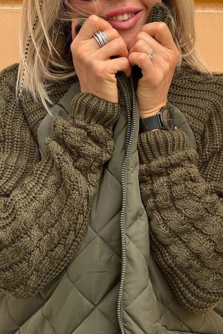 LEONA - Chaqueta informal en color sólido con cremallera y detalles de patchwork en contraste para mujer