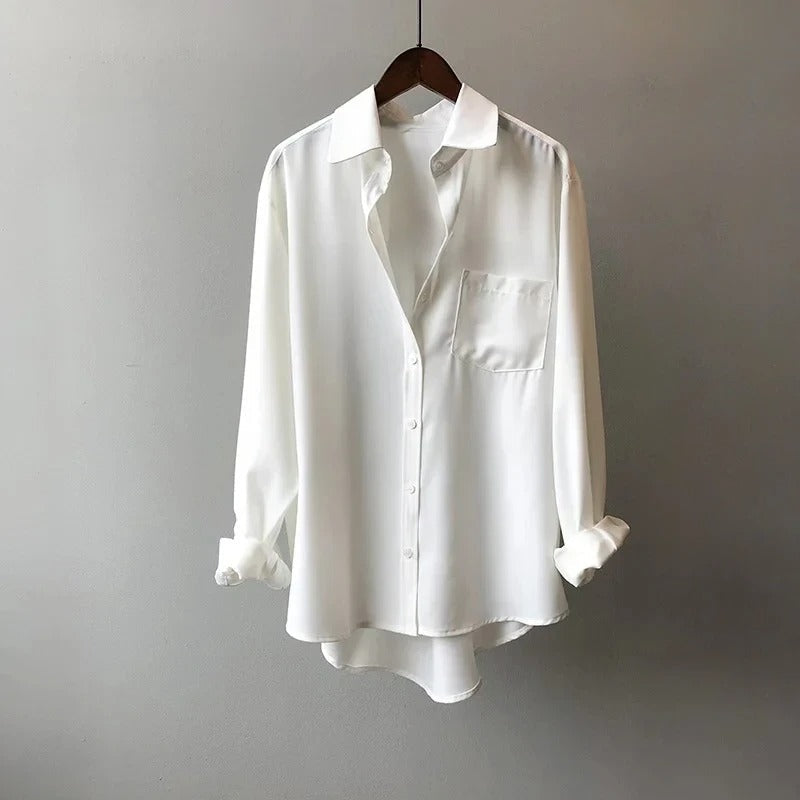 Blusa tipo camisa de estilo relajado y sofisticado – MONARA