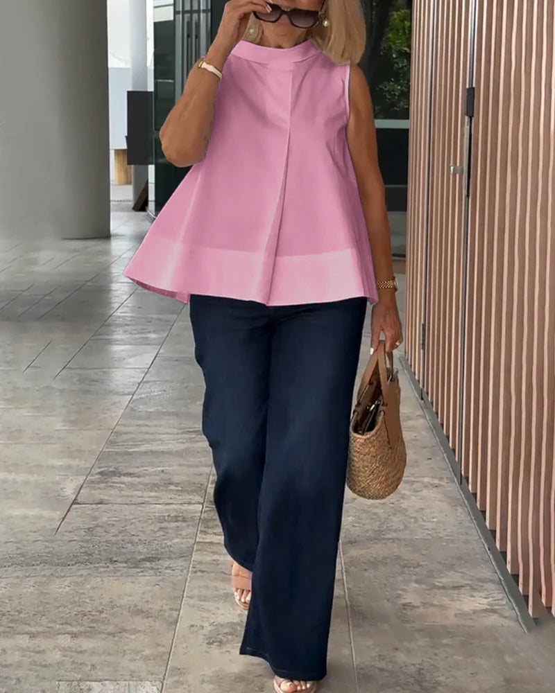 Top sin mangas de mujer con cuello alto y pliegue frontal – ELISARA