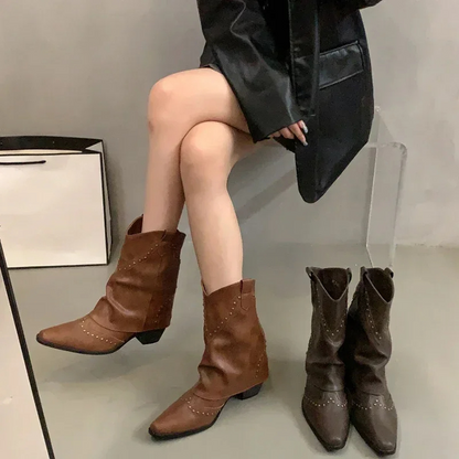 LLORENÇA - Botines western con tachuelas y tacón medio para mujer