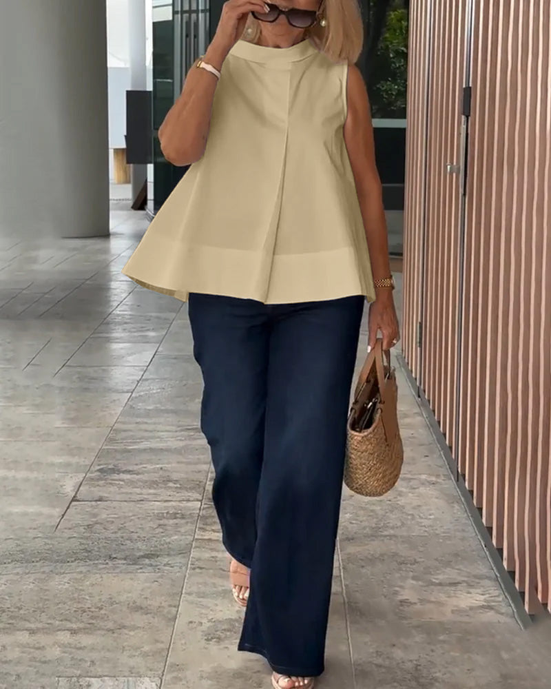 Top sin mangas de mujer con cuello alto y pliegue frontal – ELISARA