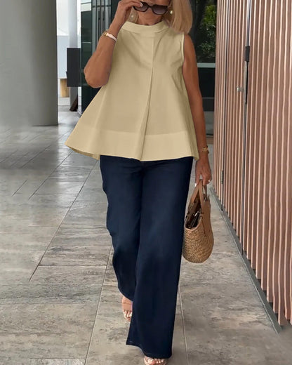 Top sin mangas de mujer con cuello alto y pliegue frontal – ELISARA