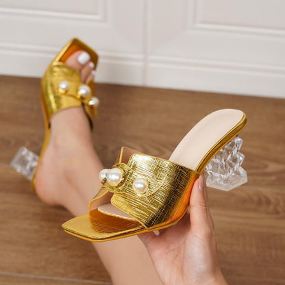 Lana - Sandalias Altas Doradas de Tacón Grueso con Decoración de Perlas Grandes y Cristales Dorados Elegante Para Mujer