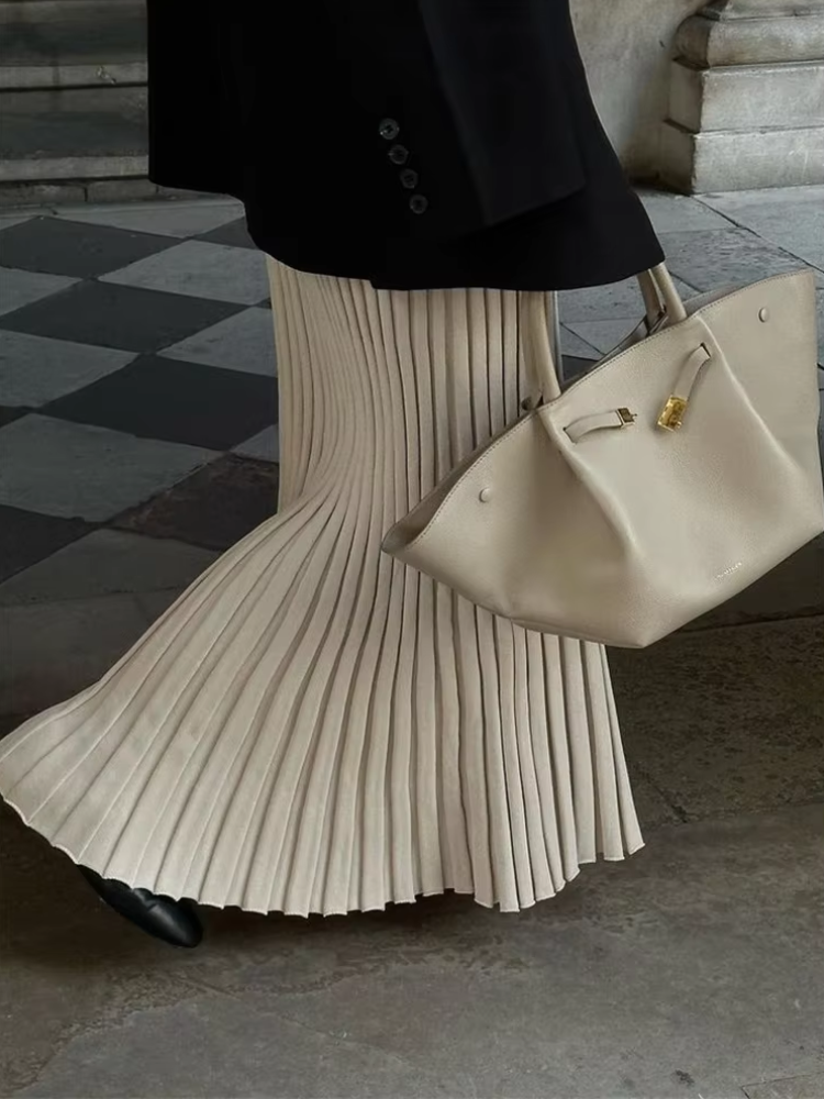 NEUS - Vestido largo ajustado de punto con diseño plisado y tela elástica para mujer