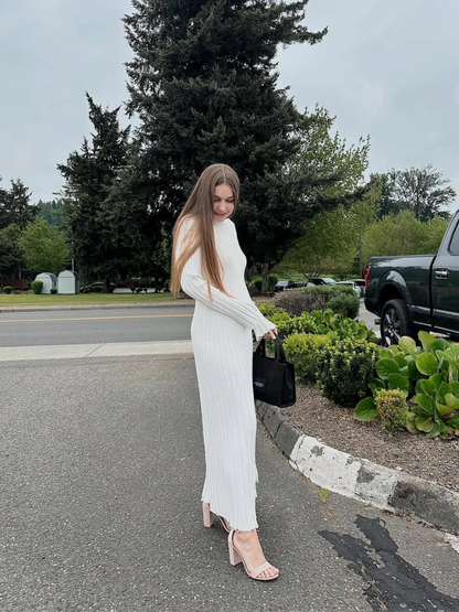 NEUS - Vestido largo ajustado de punto con diseño plisado y tela elástica para mujer