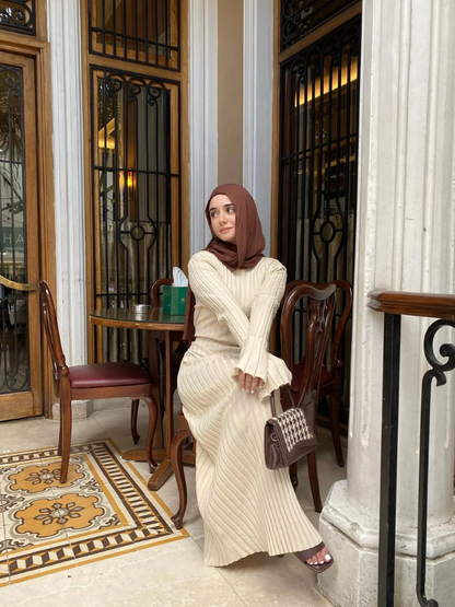 NEUS - Vestido largo ajustado de punto con diseño plisado y tela elástica para mujer