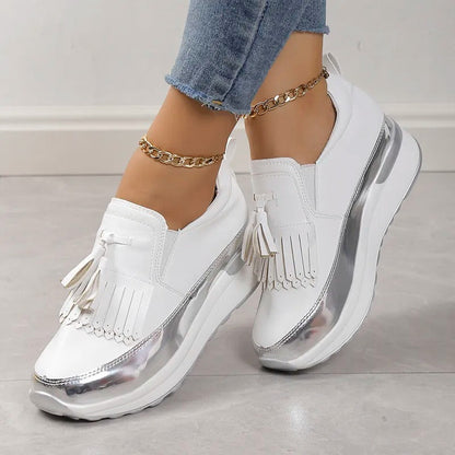 Zapatillas de mujer con plataforma y detalles de flecos – SERALIA