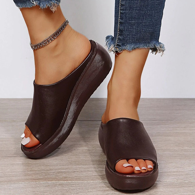 Sandalias ortopédicas de verano en piel sintética – LIVANA