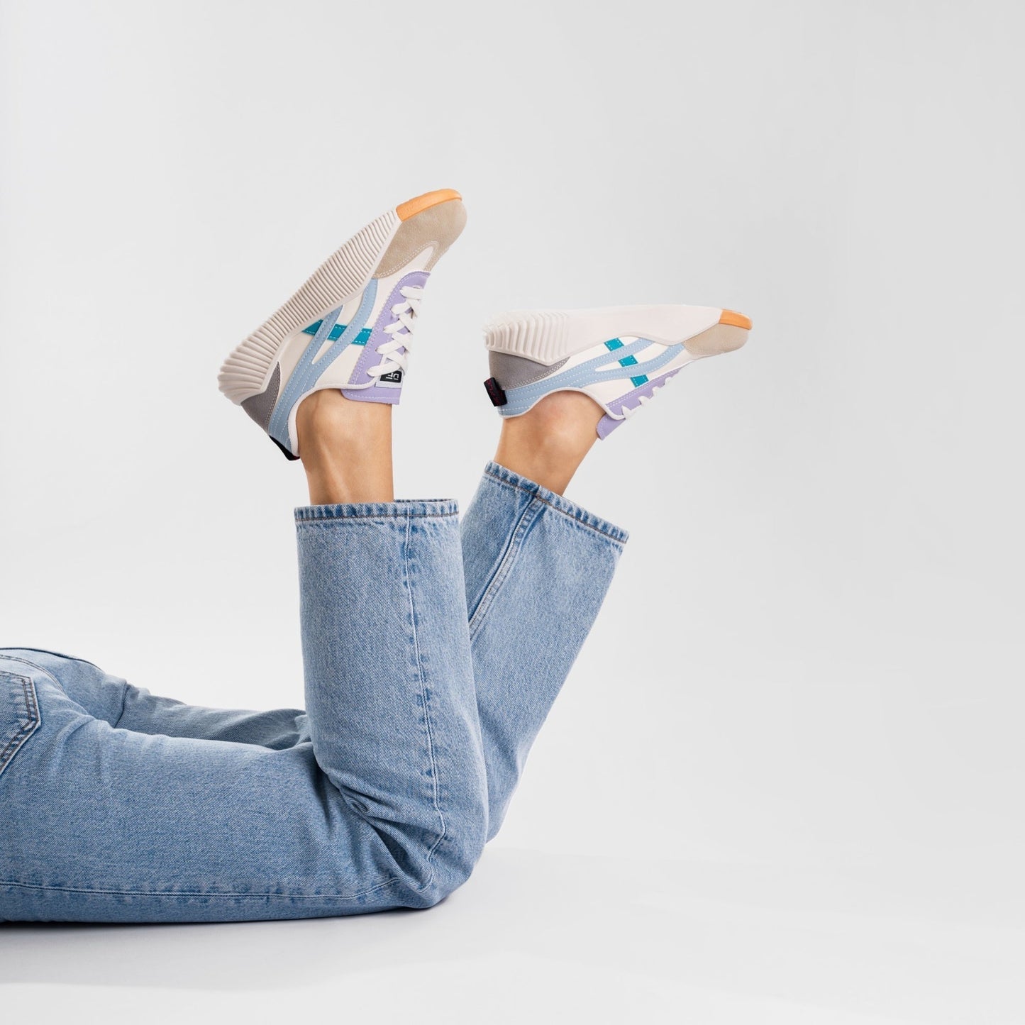 Zapatillas vintage cómodas y modernas para mujer – ELIN RETRO