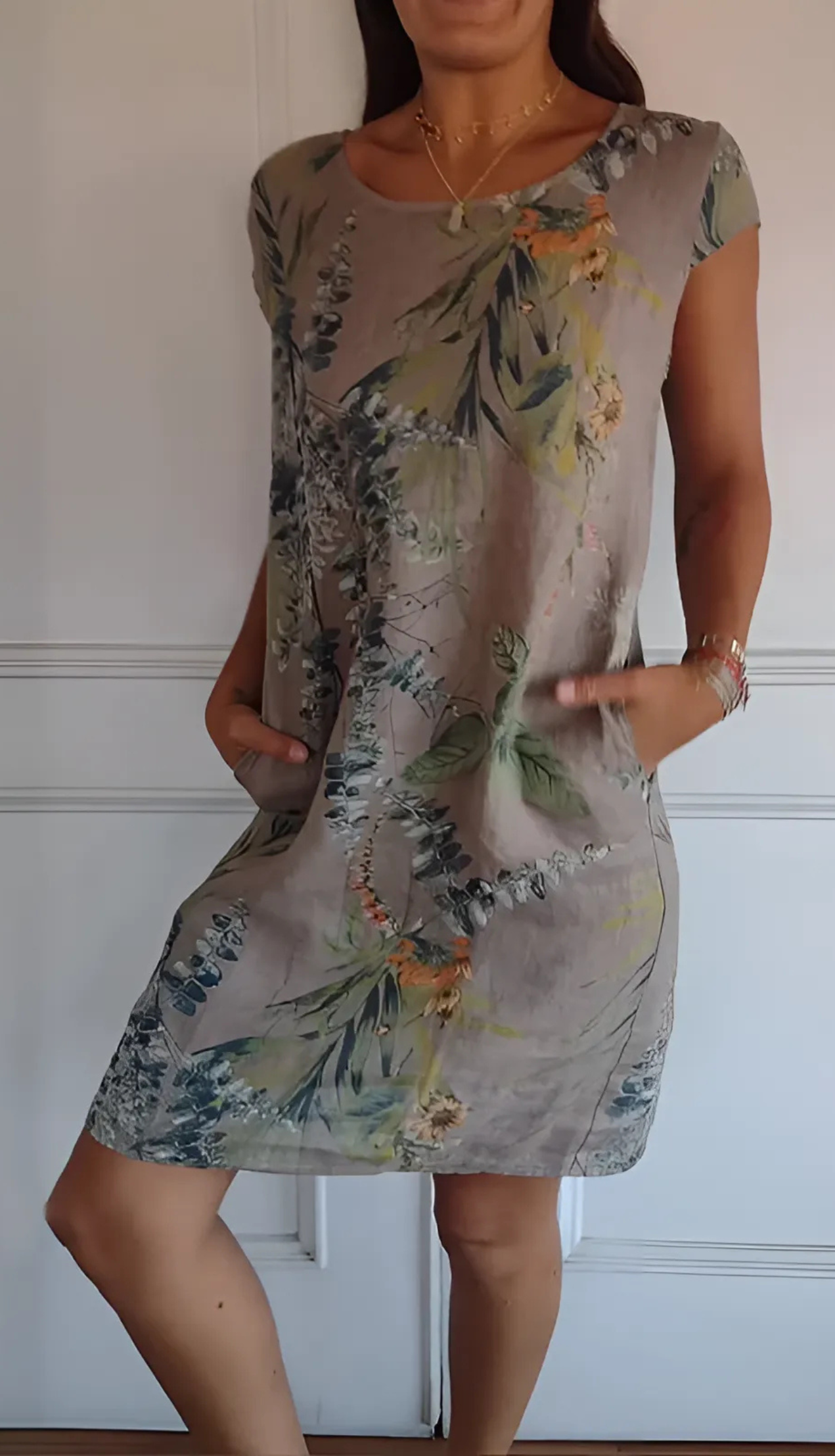 Vestido cómodo de algodón con cuello redondo y corte holgado – ELIANA