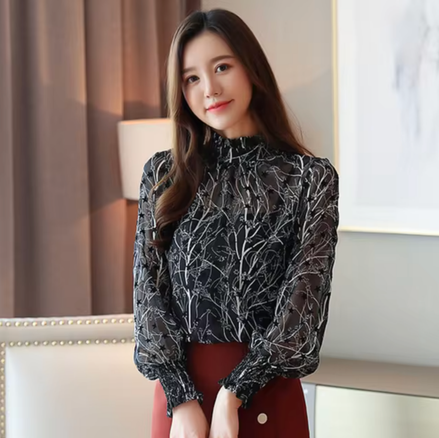 ARIELLE - Blusa de chiffon estampada con cuello alto para mujer