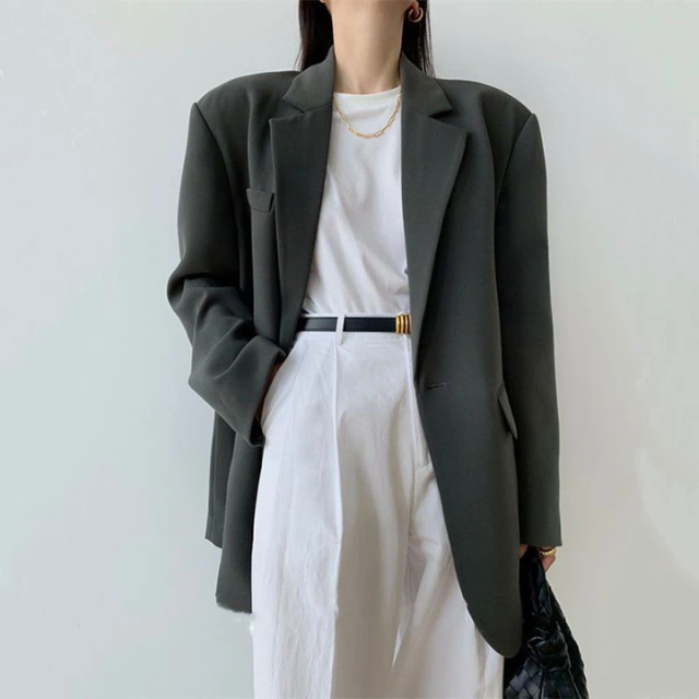 AURÈLIA - Blazer largo oversize con detalles de botones y corte entallado para mujer