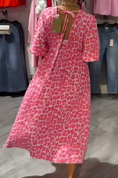 Vestido de verano con escote en V y corte fluido – DELANNA