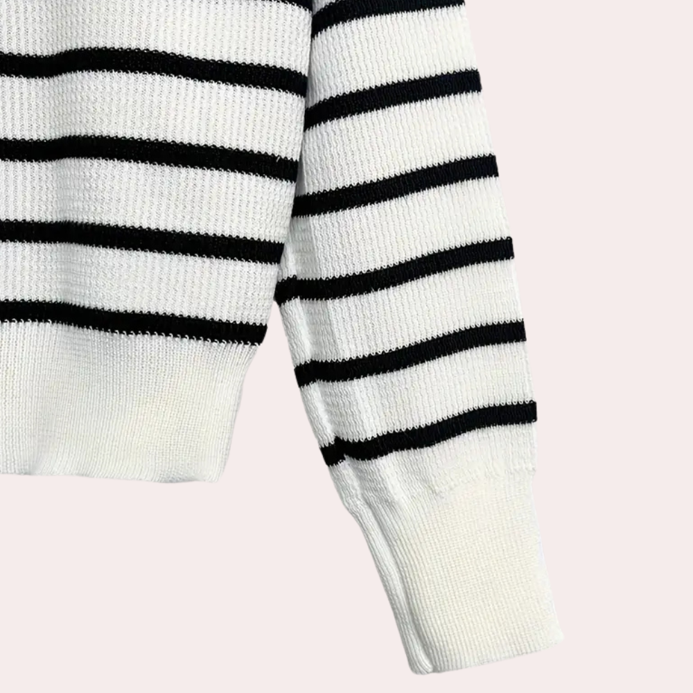 Xenia | Gestreepte Jersey de punto suave con rayas y diseño casual – LUNÉA