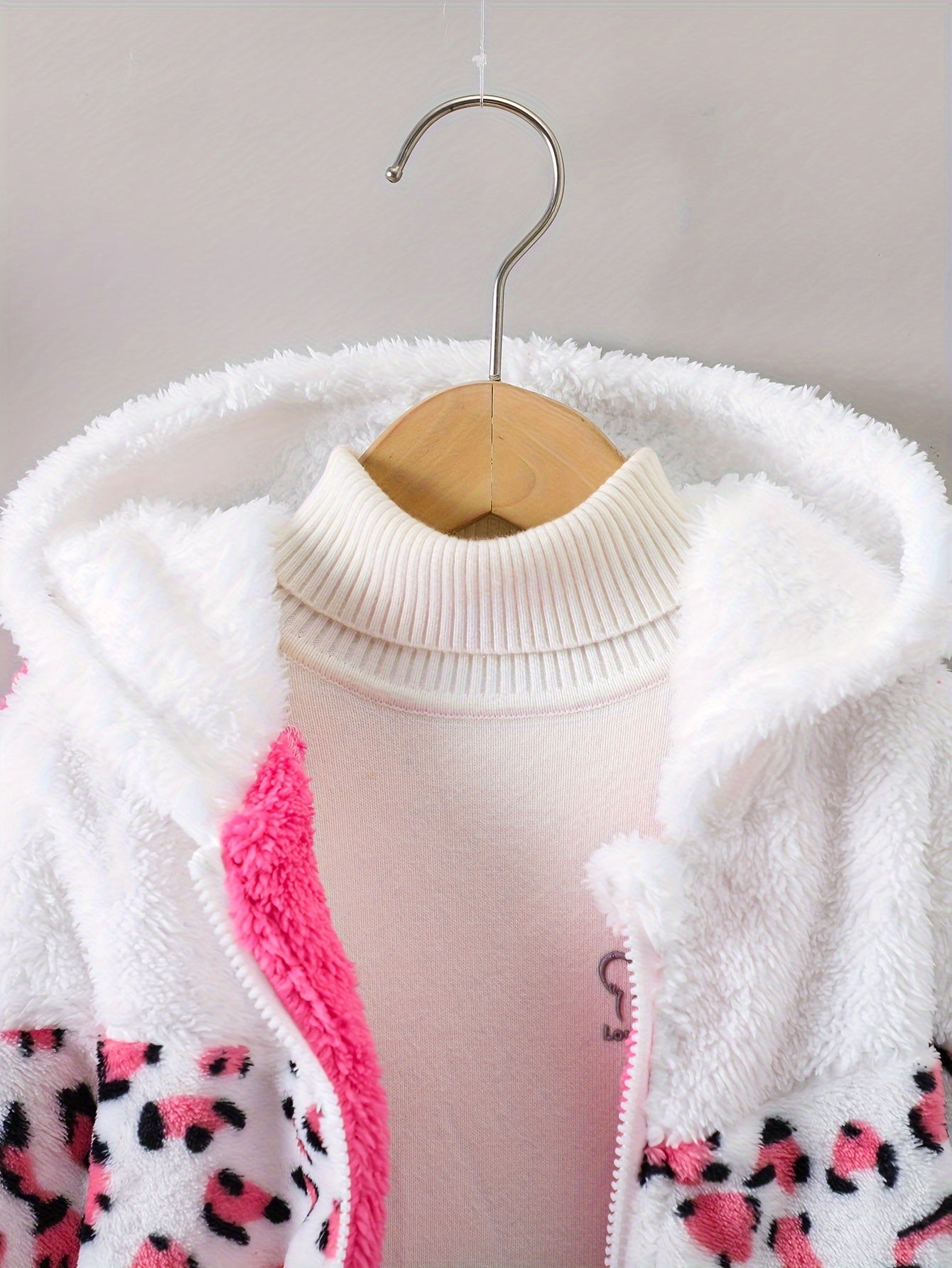 LEONA - Chaqueta con estampado de leopardo y forro de polar para niñas