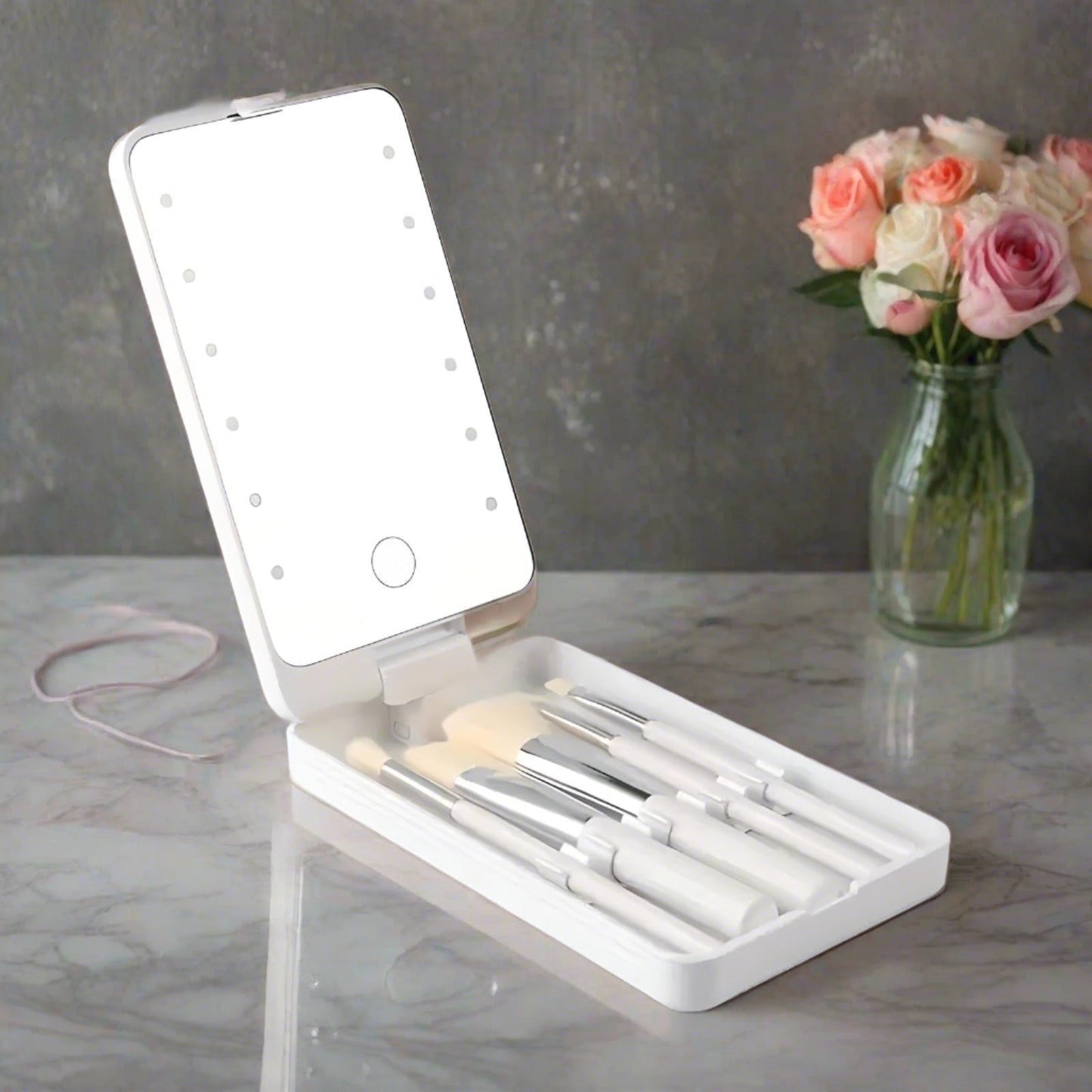 Set de brochas de maquillaje para viaje con estuche elegante – ROSALIE