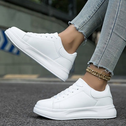 Zapatillas bajas de mujer con diseño limpio y plataforma elevada – HERTA