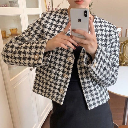 Elizabeth - Abrigo corto elegante con cuello en V y botones de perla y diseño tipo pata de gallo para mujer Negro