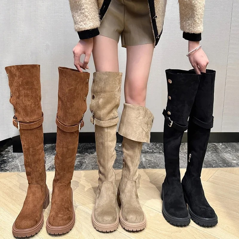 VIOLA - Botas overknee con plataforma y detalles metálicos para mujer