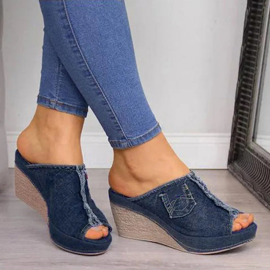 Mules de mujer con cuña y diseño denim – RONELA