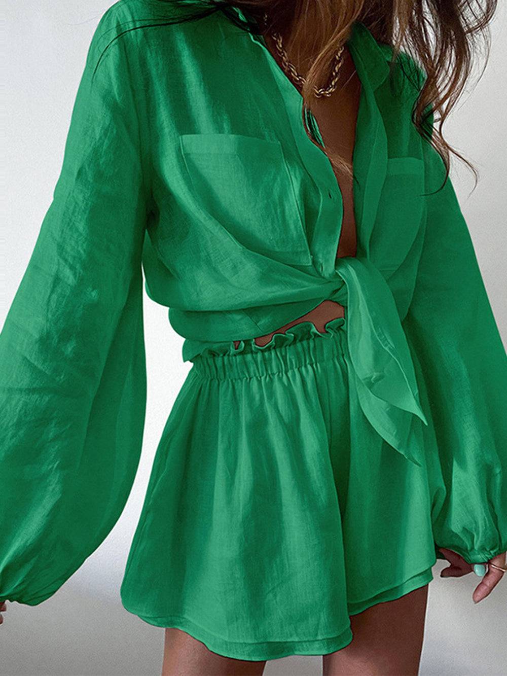 Conjunto veraniego de lino con blusa y pantalón corto – NAYORA