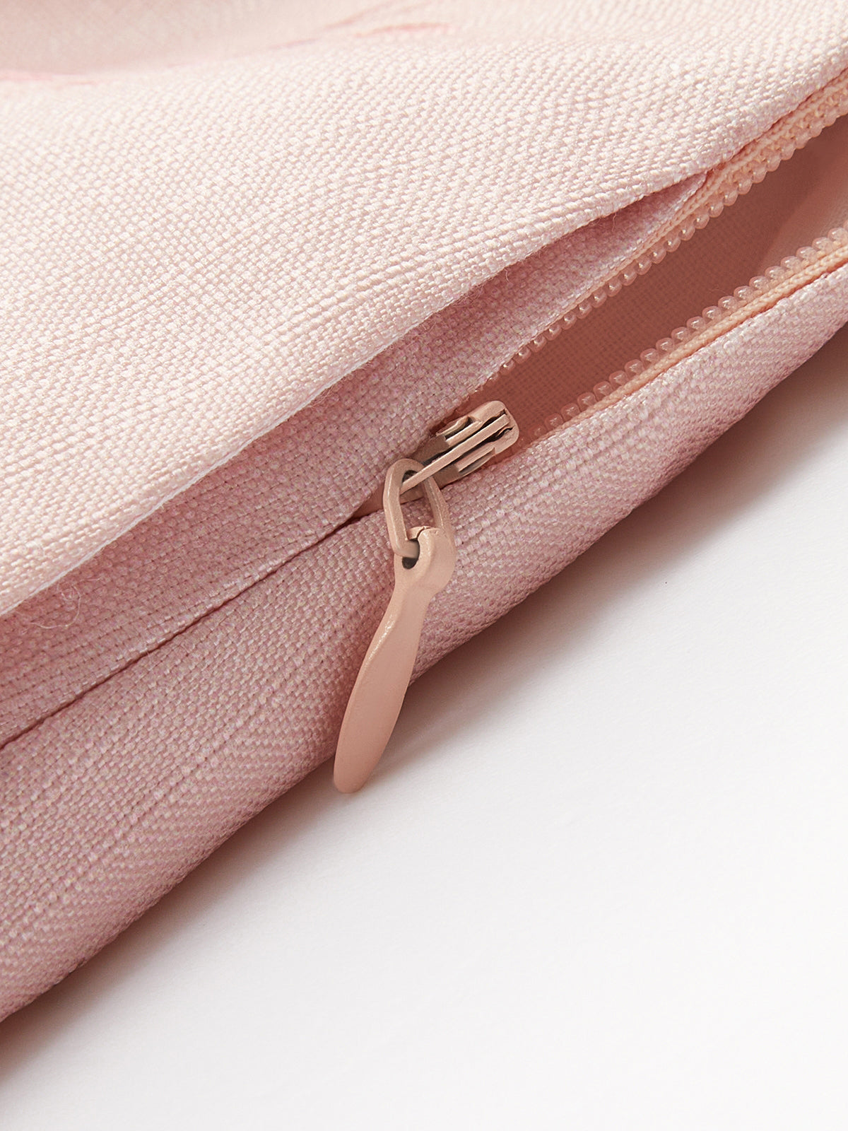 Pantalones cortos de talle alto con cinturón y estampado floral – ARIA