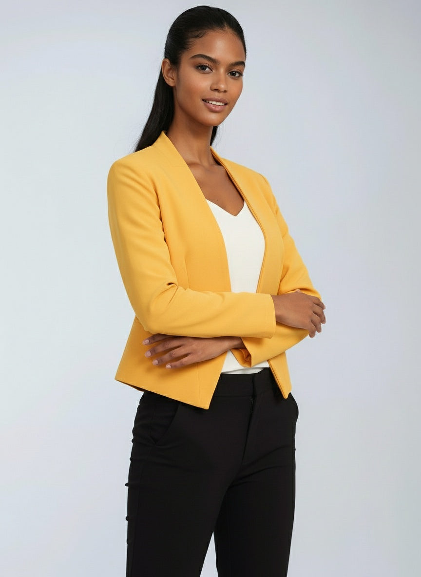Blazer de mujer con corte estructurado – CLARÉA