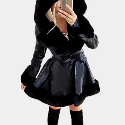 BIANCA – Chaqueta de lujo con capucha para mujer