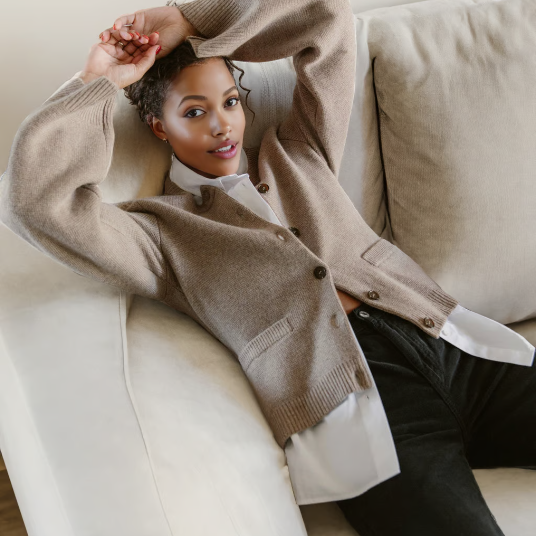 Cárdigan de mujer ultra suave con botones – SOFIA