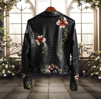 Chaqueta elegante de mujer con estampado floral y corte moderno – CLAUDIA