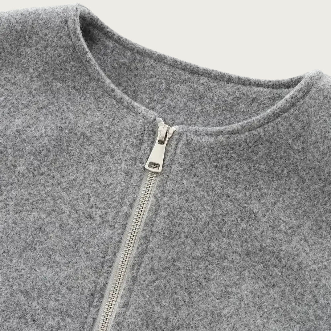 Chaqueta corta de mujer con mangas abullonadas – DELFINA