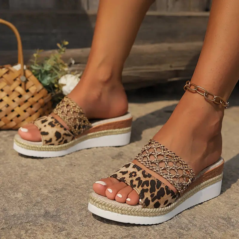 Sandalias cómodas de cuña con tiras trenzadas para mujer – AMARÉA