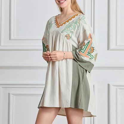 Vestido tipo túnica de mujer con escote en V y bordados decorativos – MABRIELA