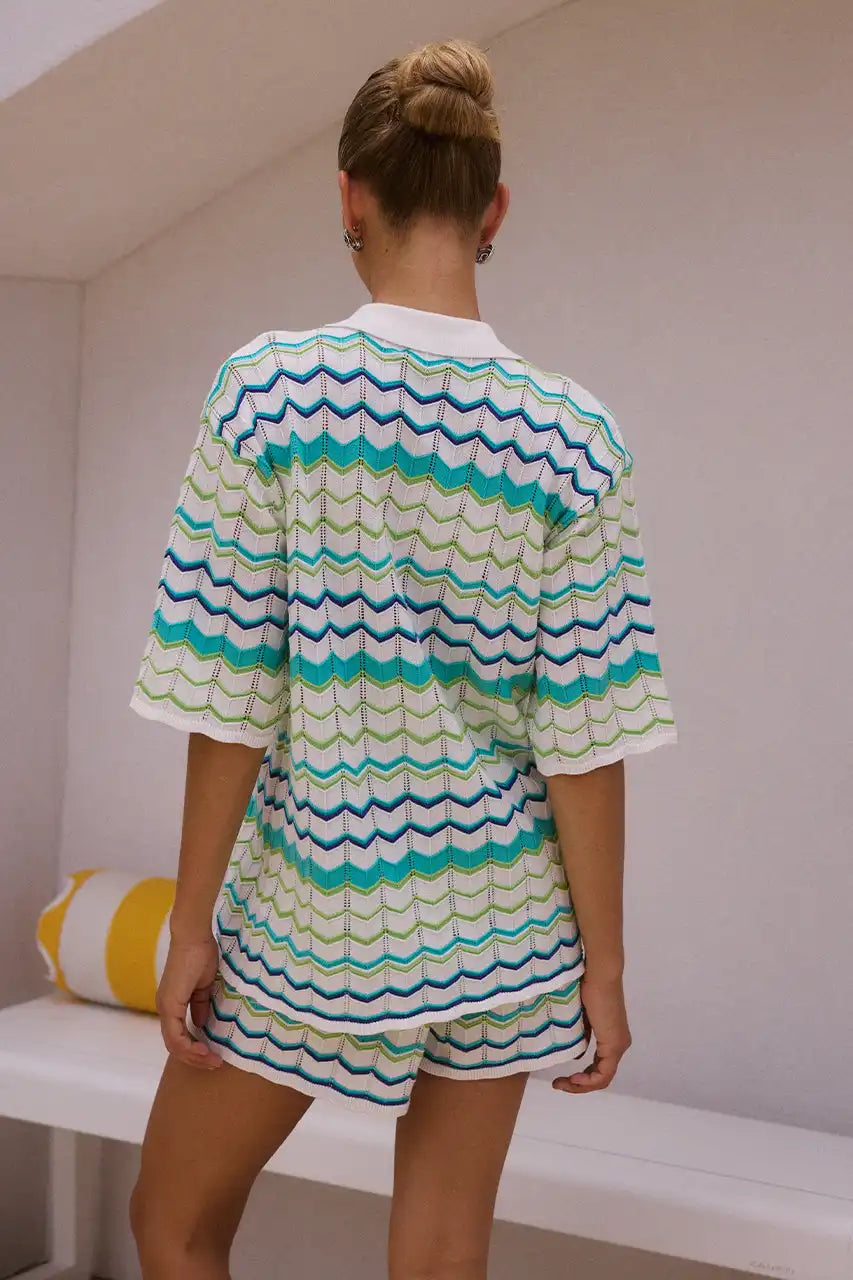 Conjunto veraniego de mujer con camiseta y shorts – LÍVANA