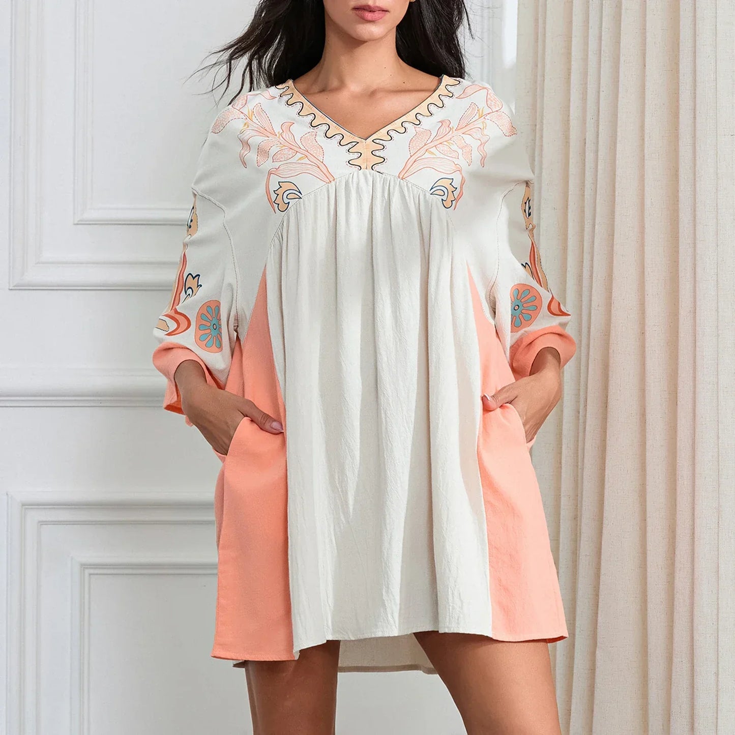 Vestido tipo túnica de mujer con escote en V y bordados decorativos – MABRIELA