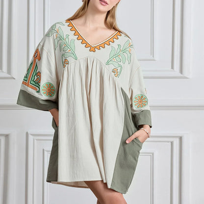 Vestido tipo túnica de mujer con escote en V y bordados decorativos – MABRIELA