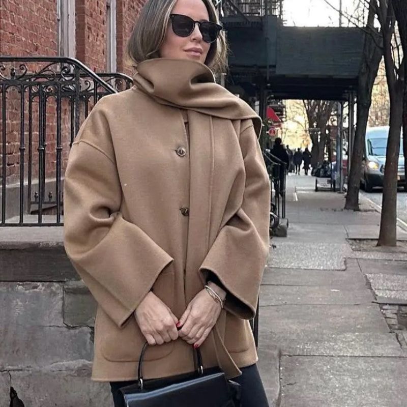 BAY - Cárdigan con botones y bufanda para mujeres