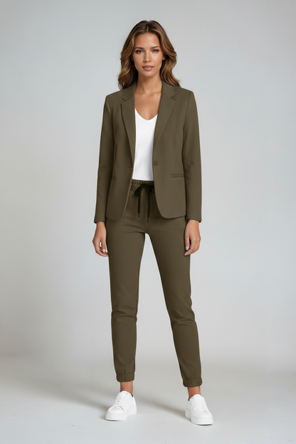 NOORIA – Conjunto de blazer y pantalón slim fit para mujer con estilo estructurado