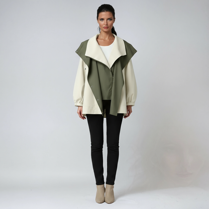 CLARINA – Chubasquero de mujer con cremallera alta y diseño ligero