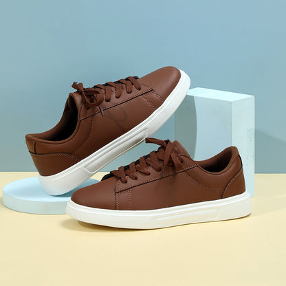 Zapatillas bajas de mujer con detalles en contraste – BERIT ISABELLE