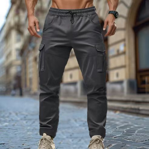 Pantalón cargo de hombre con corte tapered y bolsillos funcionales – CYPRIEN