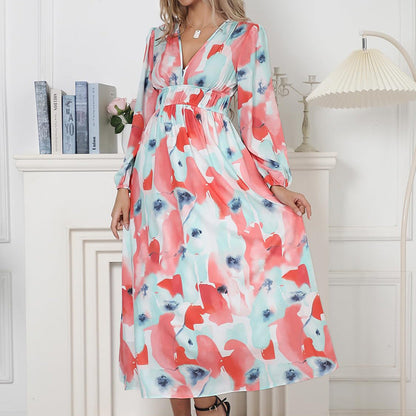 Vestido midi floral con vuelo romántico y escote cruzado – AMARELLA