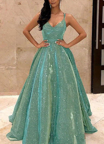 Vestido de noche con brillo y escote profundo en V – RUBI