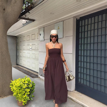 Vestido palabra de honor con cuerpo fruncido y largo midi – ELIA