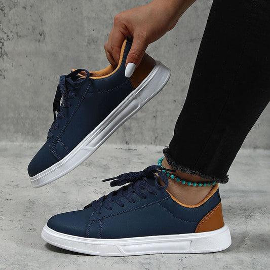 Zapatillas bajas de mujer con detalles en contraste – BERIT ISABELLE